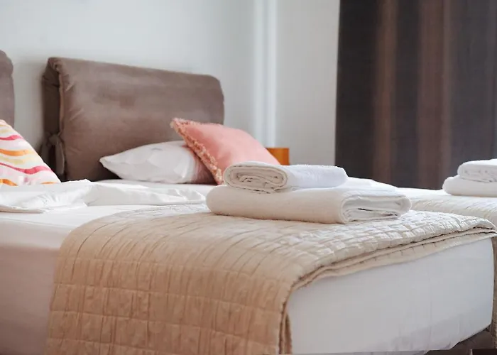 Lydia\'S Apartments